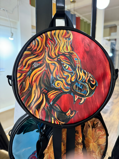 Lion Round Bag