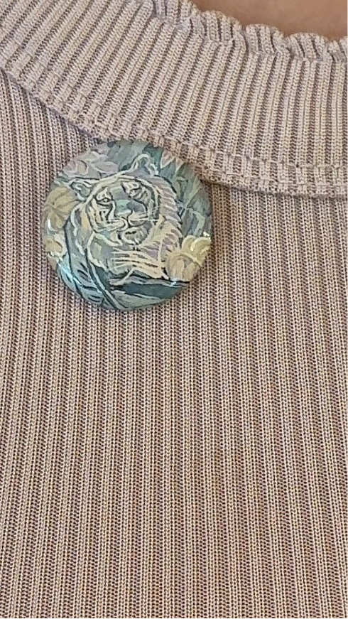 Mini Tiger Pin